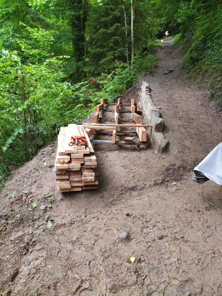 Belvedere-et-plateforme-zen-Parc-Thermal-Saint-Gervais-les-Bains-realisation-Dreamwood-Outdoor